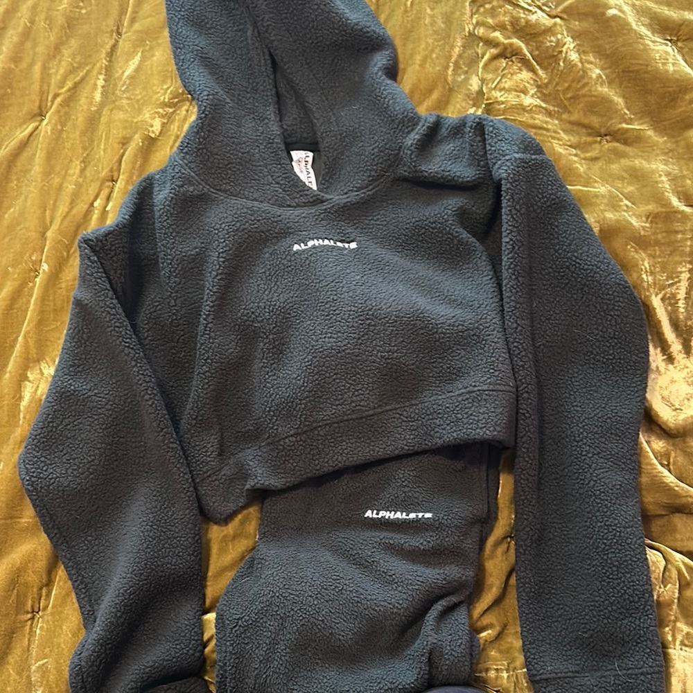 Alphalete Deep Green Fleece Hoodie and Pants Set